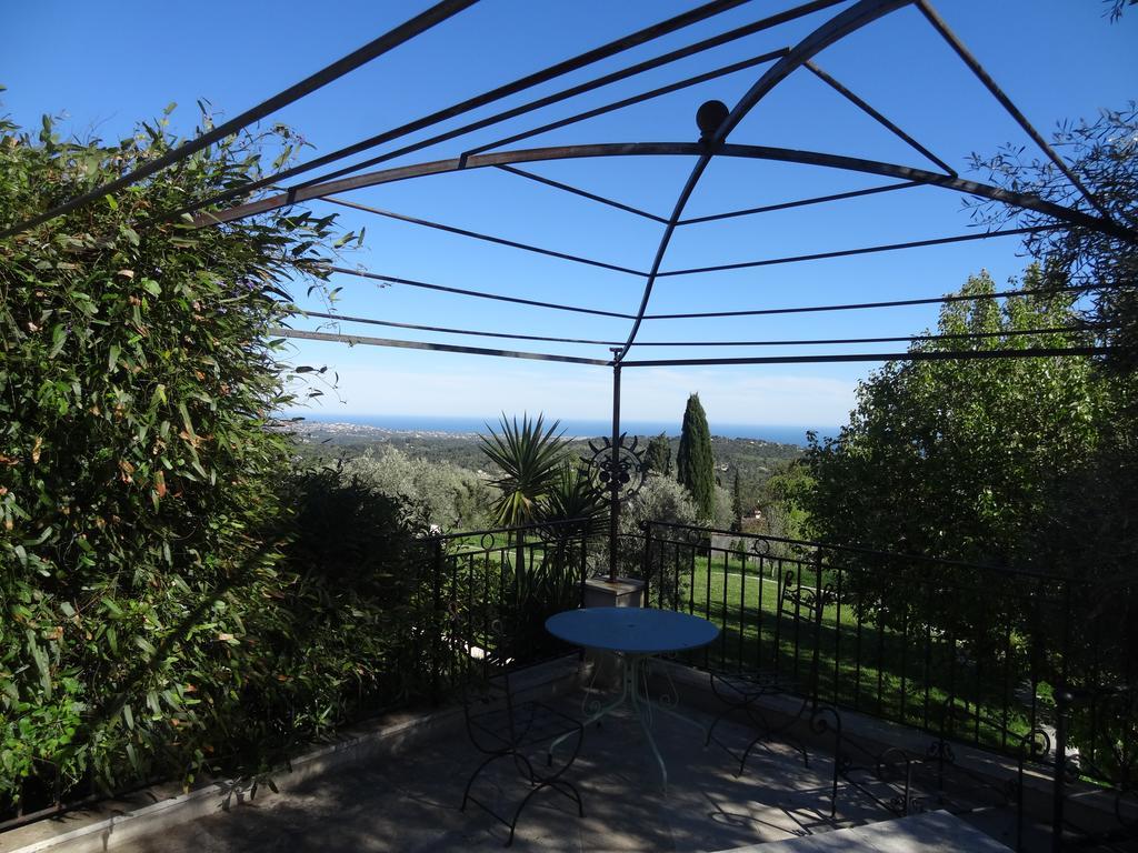 Les 4 Elements Bed & Breakfast Tourrettes-sur-Loup Dış mekan fotoğraf
