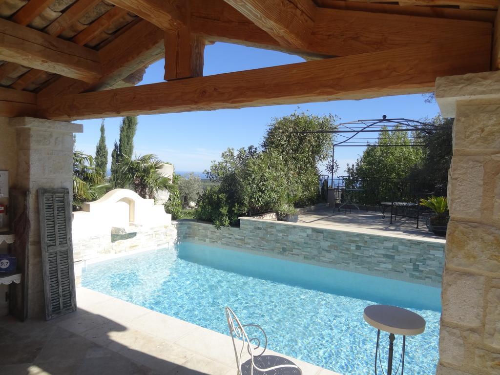 Les 4 Elements Bed & Breakfast Tourrettes-sur-Loup Dış mekan fotoğraf