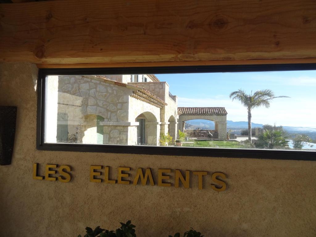 Les 4 Elements Bed & Breakfast Tourrettes-sur-Loup Dış mekan fotoğraf