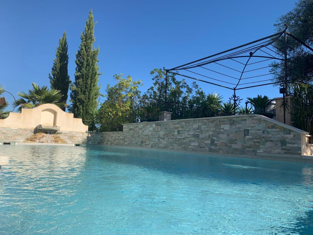 Les 4 Elements Bed & Breakfast Tourrettes-sur-Loup Dış mekan fotoğraf
